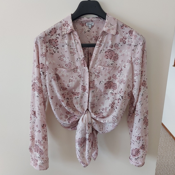 Kismet floral butten up blouse - Picture 1 of 6